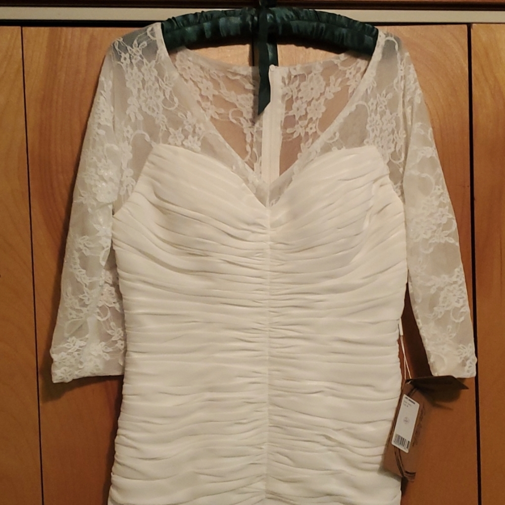 Stunning wedding or mother of bride/groom knee length dress